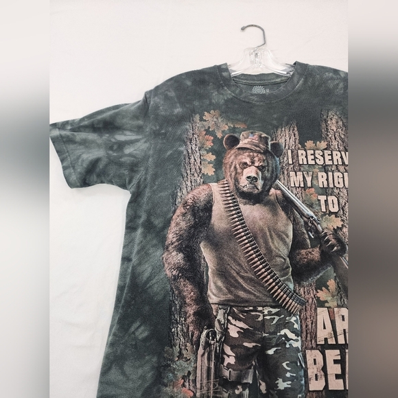 The Mountain Graphic Bear Print T-Shirt Green, sz MD - Picture 8 of 12